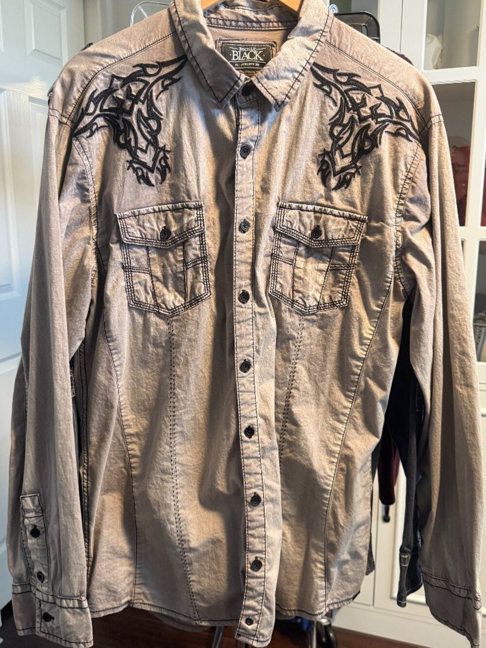 Men's Buckle Black XL Tan and Black Long Sleeve Shirt